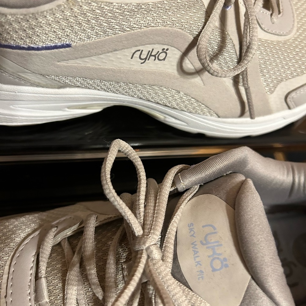 Ryka athletic shoe size 10W - Picture 7 of 7